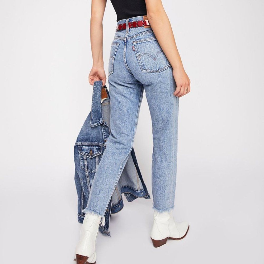 NEW Levi's Wedgie Icon High Rise Fray Hem Straight Leg Ankle Jeans in Shut Up